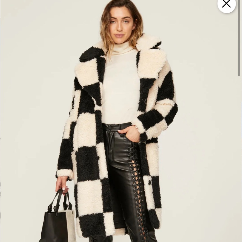 BLANK NYC Bold Move Trench Coat, size large